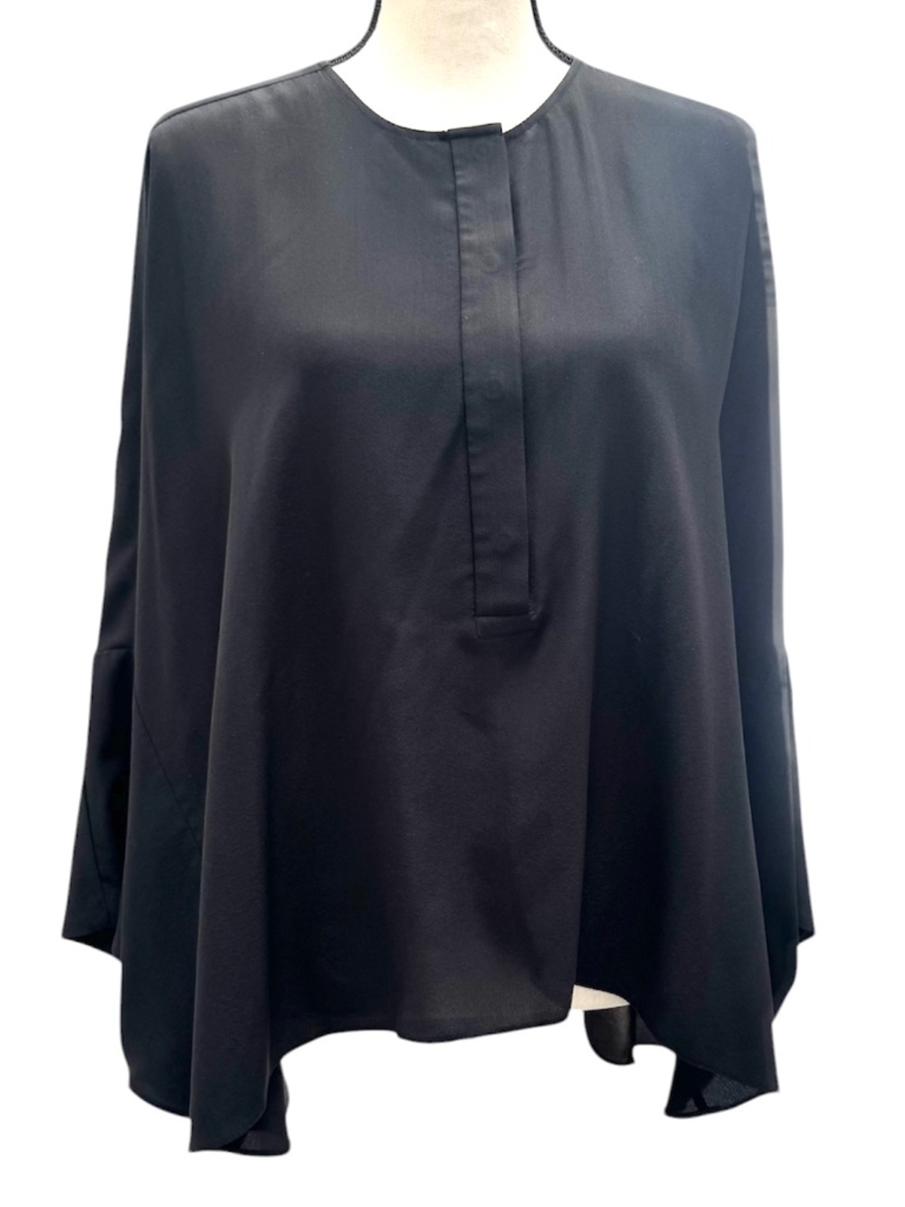 TOPSHOP BOUTIQUE BLACK SILK BUTTON FRONT ROUND NECK BATWING SLEEVE BLOUSE